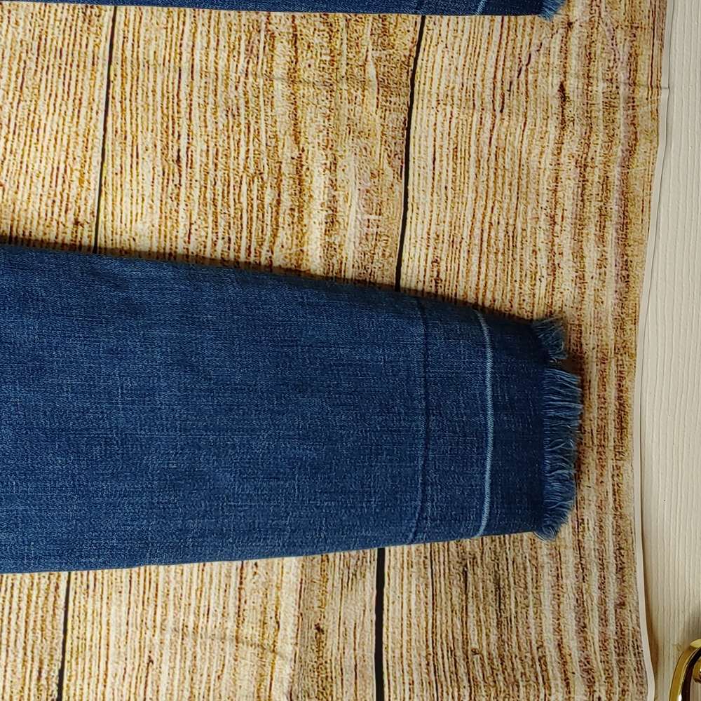 Judy Blue Jeans - Picture 6 of 6